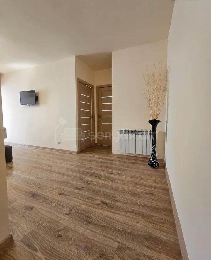 2 Սենյականոց Բնակարան Նորակառույցում, 45քմ, 1/12 հարկ, Նորմալ Վիճակում, Կահավորված, Արևկող