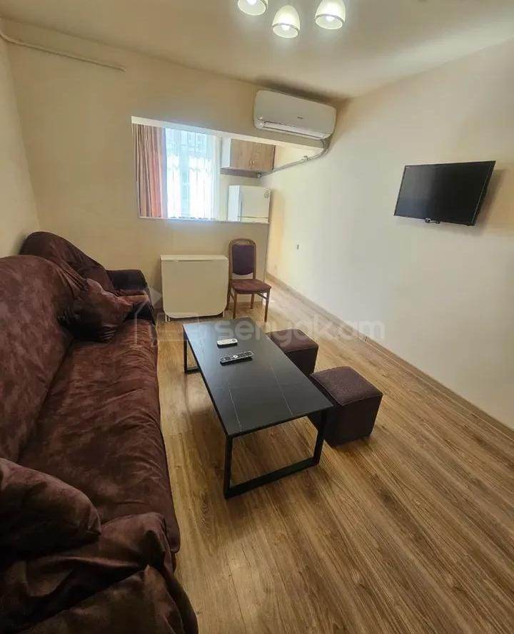 2 Սենյականոց Բնակարան Նորակառույցում, 45քմ, 1/12 հարկ, Նորմալ Վիճակում, Կահավորված, Արևկող