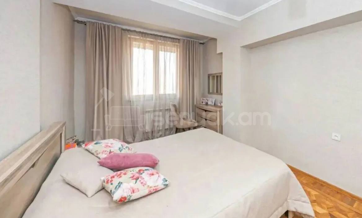 3 Սենյականոց Բնակարան, 90քմ, 8/10 հարկ, Կապիտալ Վերանորոգված