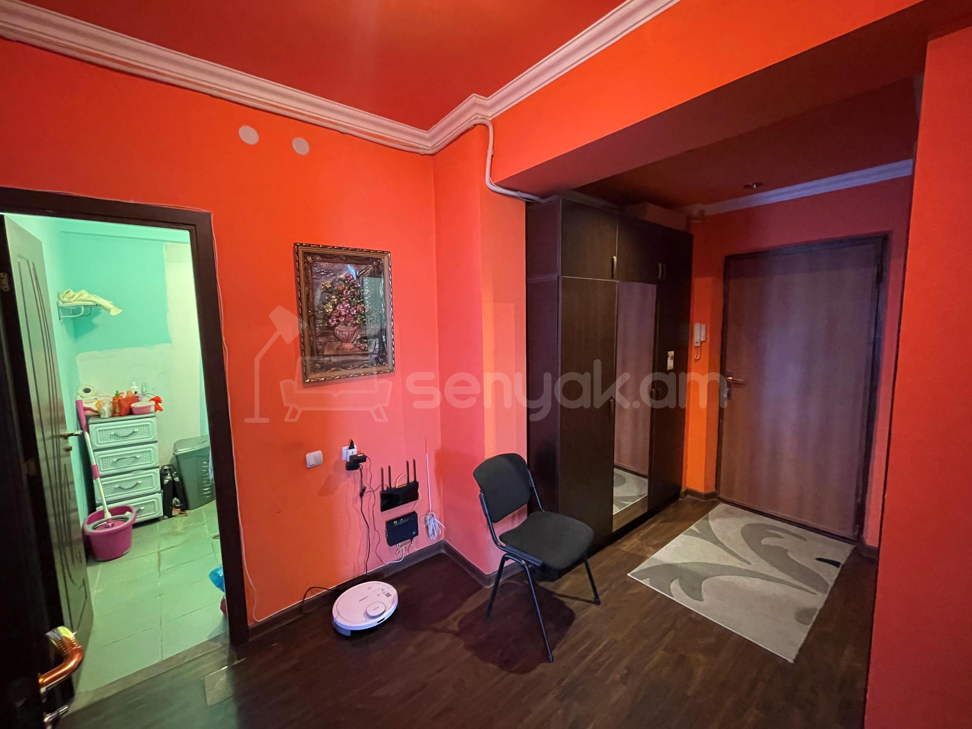 2 Սենյականոց Բնակարան Նորակառույցում, 72քմ, 9/13 հարկ, Նորմալ Վիճակում