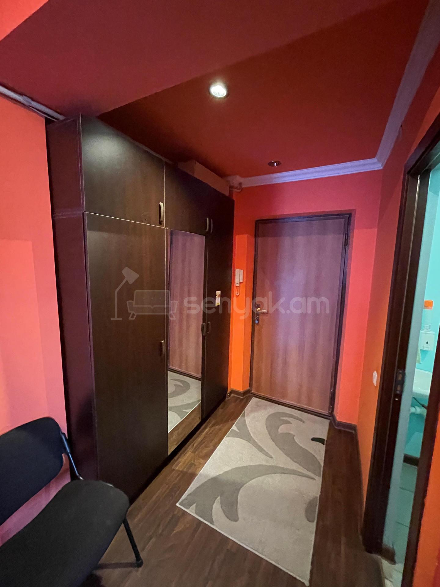 2 Սենյականոց Բնակարան Նորակառույցում, 72քմ, 9/13 հարկ, Նորմալ Վիճակում