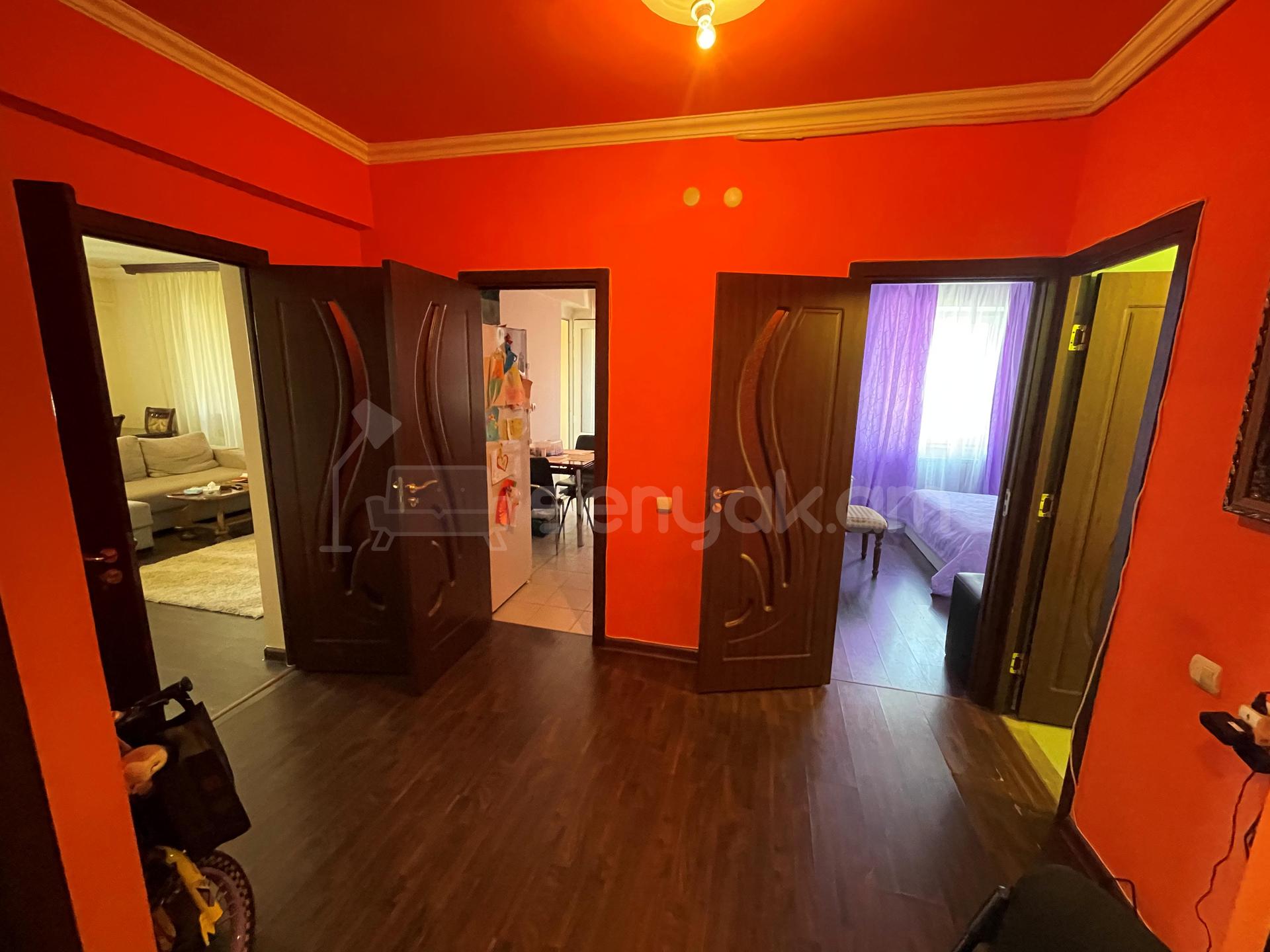 2 Սենյականոց Բնակարան Նորակառույցում, 72քմ, 9/13 հարկ, Նորմալ Վիճակում