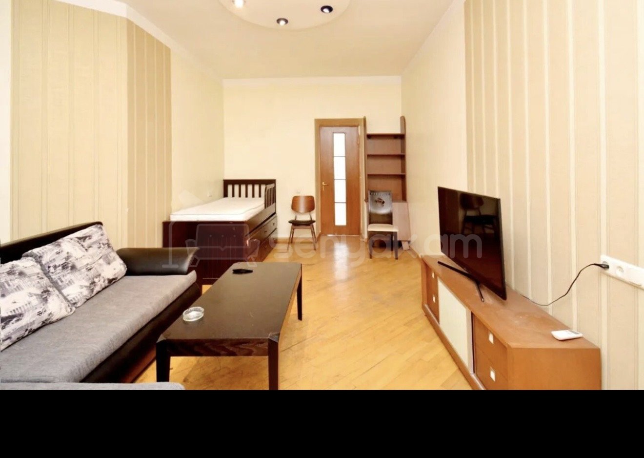 2 Սենյականոց Բնակարան Քարե Շենքում, 68քմ, 4/5 հարկ, Կապիտալ Վերանորոգված