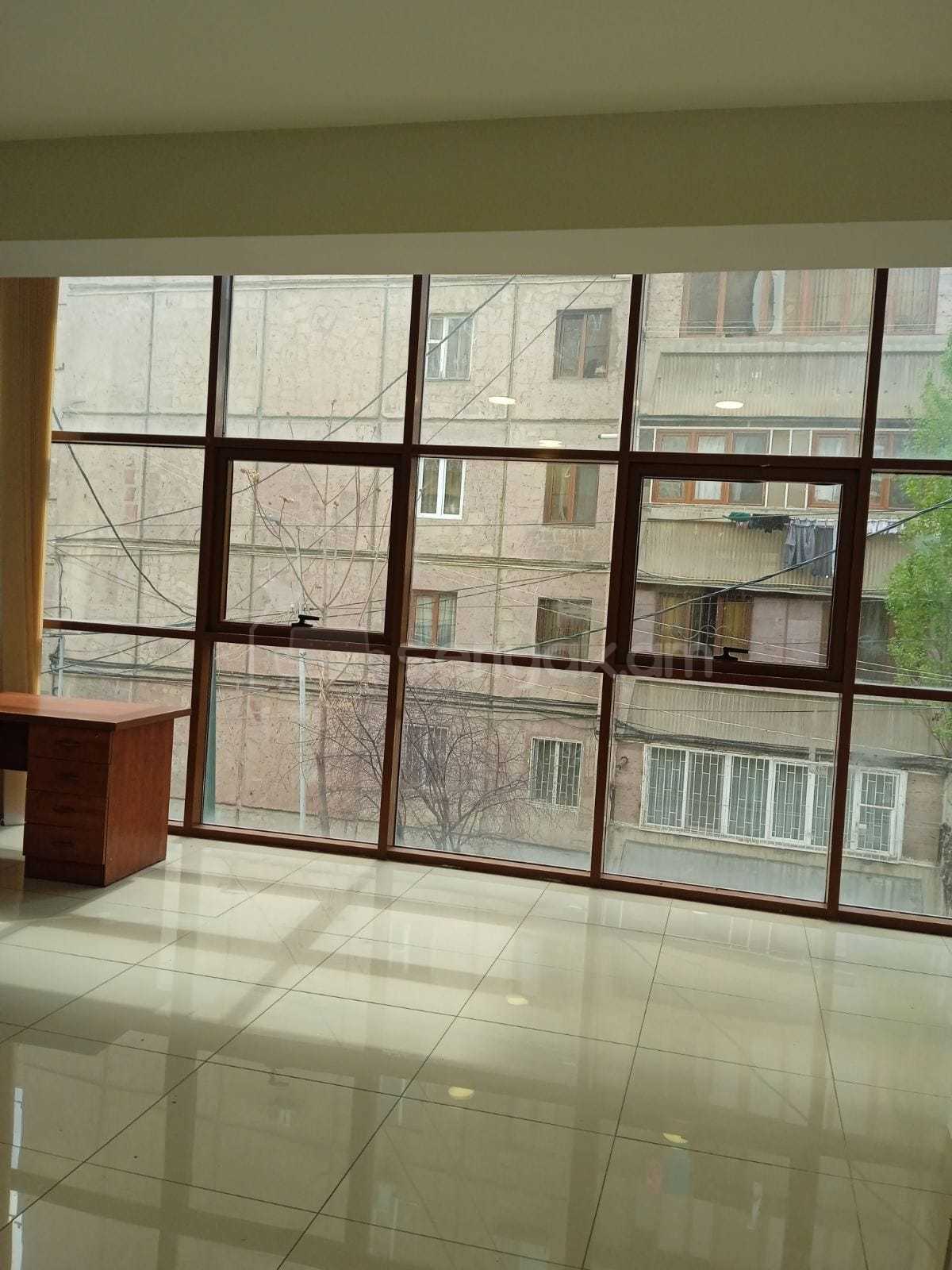 Կոմերցիոն Տարածք, 220քմ, Կապիտալ Վերանորոգված