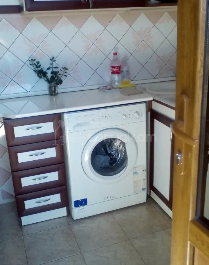 2 Սենյականոց Բնակարան Քարե Շենքում, 54քմ, 5/5 հարկ, Նորմալ Վիճակում