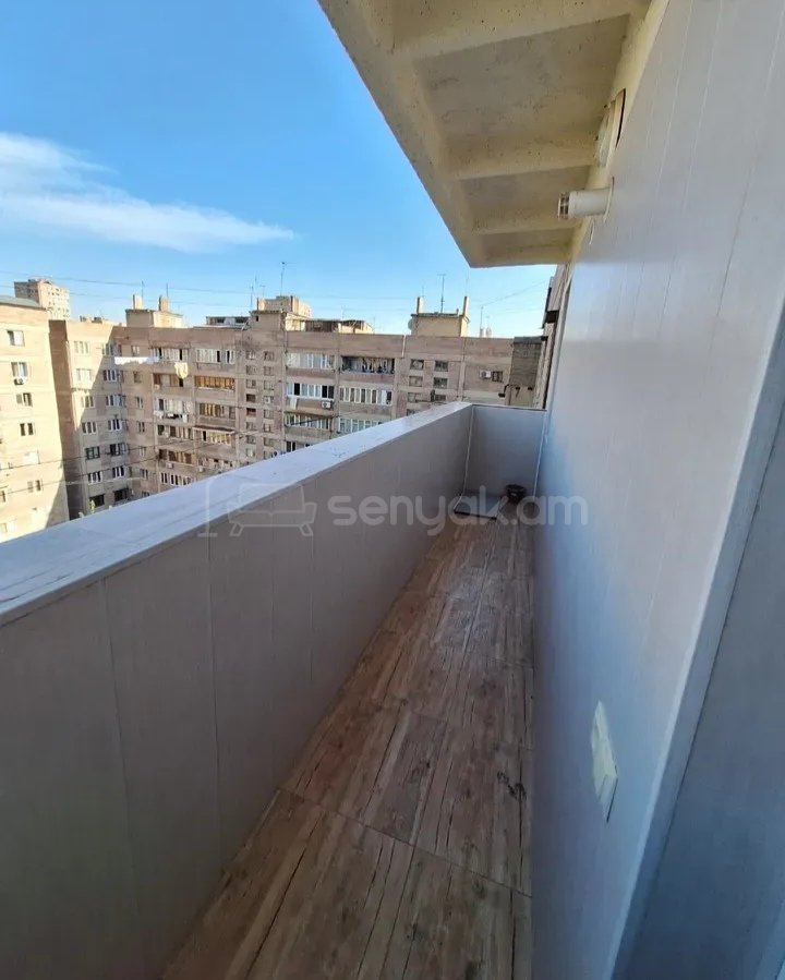 2 Սենյականոց Բնակարան, 40քմ, 9/9 հարկ, Դիզայներական Վերանորոգված, Կահավորված