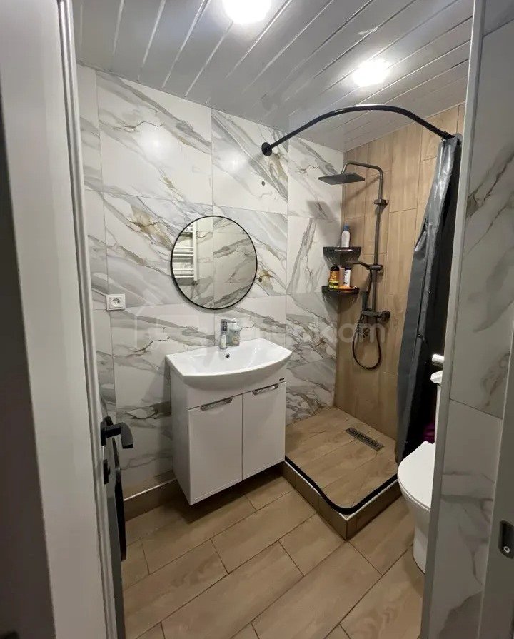 2 Սենյականոց Բնակարան, 43քմ, 3/9 հարկ, Կապիտալ Վերանորոգված