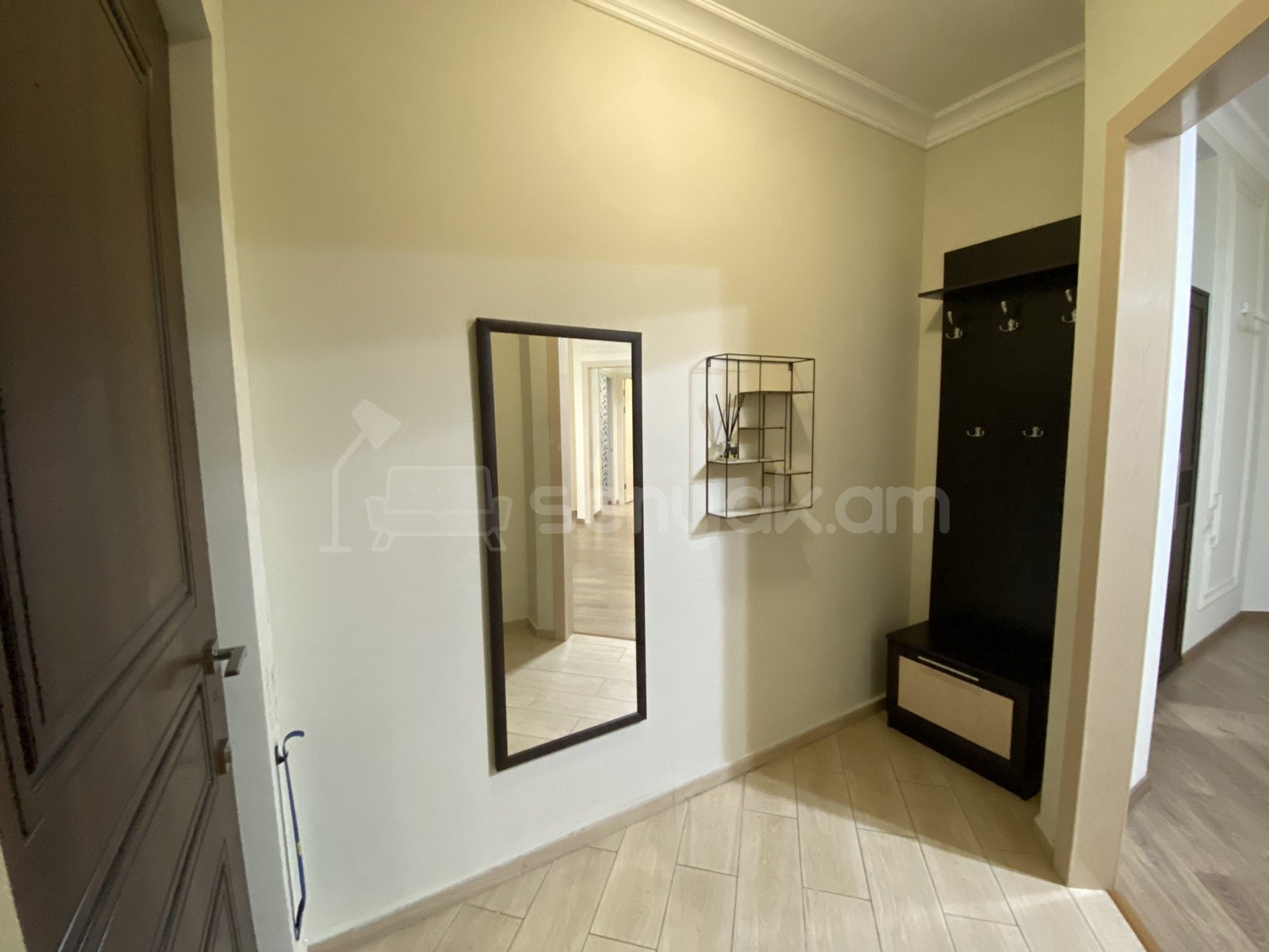 4 Սենյականոց Բնակարան Նորակառույցում, 144քմ, 1/6 հարկ, Կապիտալ Վերանորոգված, Կահավորված