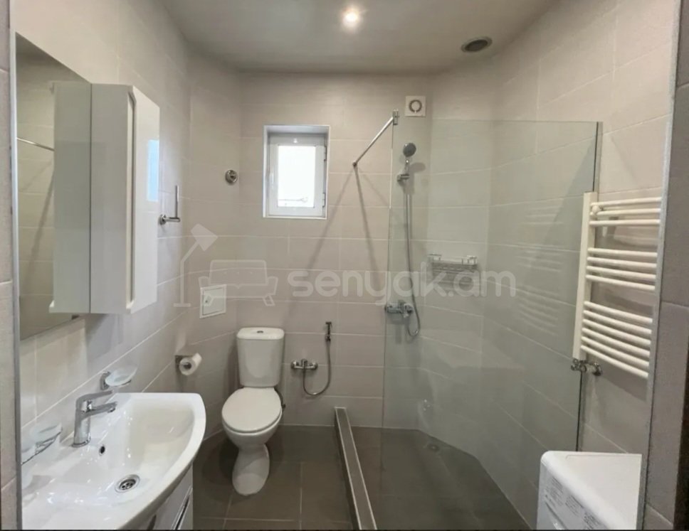 2 Սենյականոց Բնակարան Նորակառույց Քարե Շենքում, 70քմ, 3/3 հարկ, Դիզայներական Վերանորոգված, Կահավորված, Արևկող