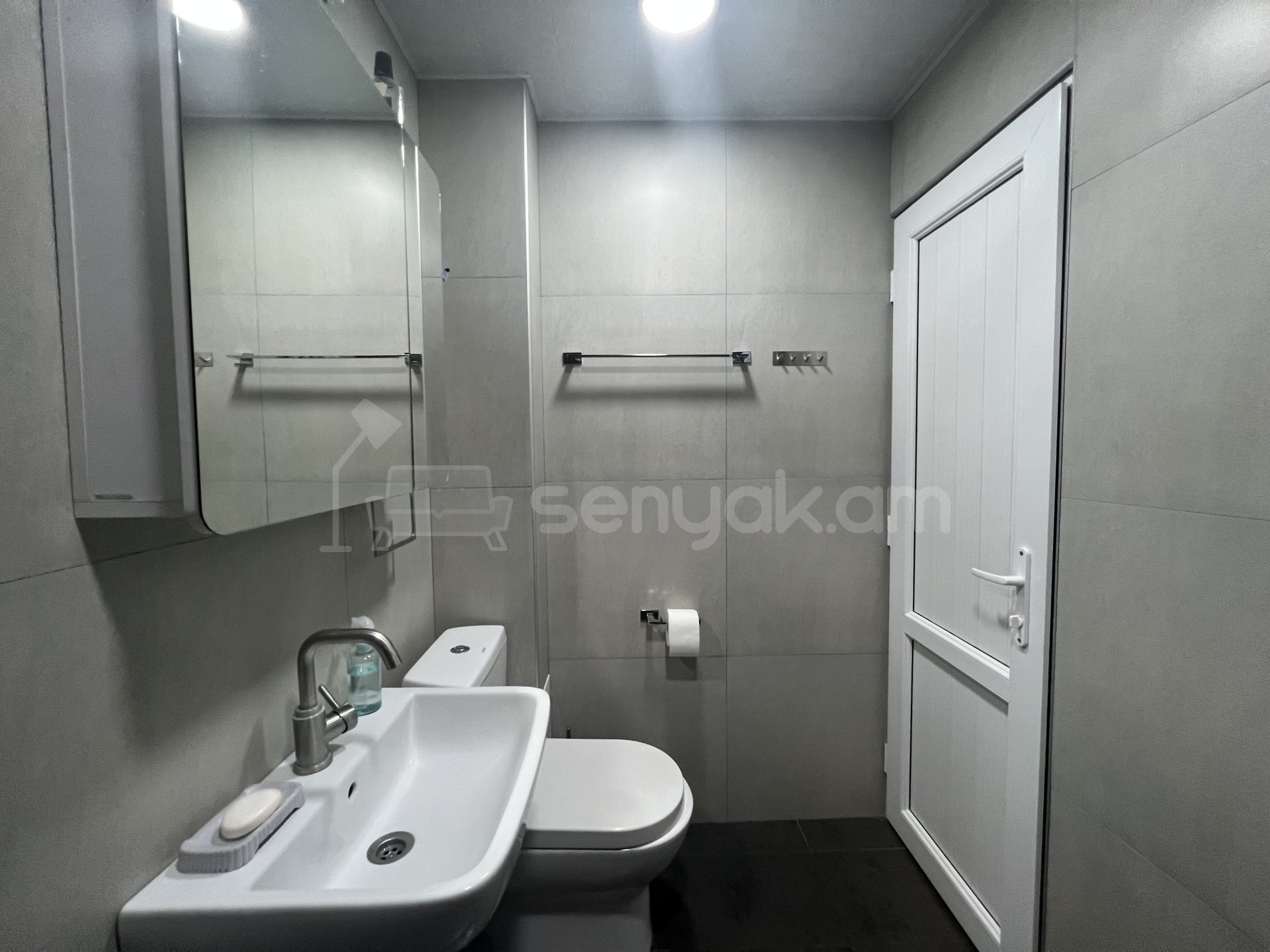 3 Սենյականոց Բնակարան, 76քմ, 2/5 հարկ, Կապիտալ Վերանորոգված, Կահավորված, Արևկող