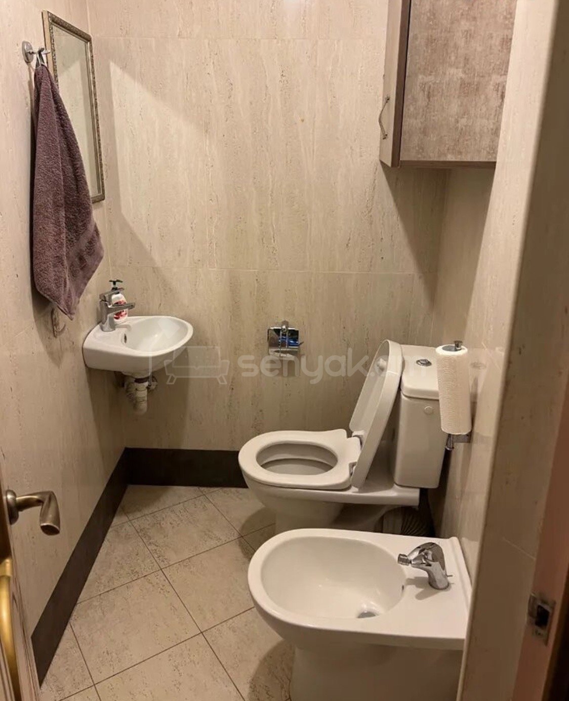 3 Սենյականոց Բնակարան Քարե Շենքում, 90քմ, 5/5 հարկ, Դիզայներական Վերանորոգված