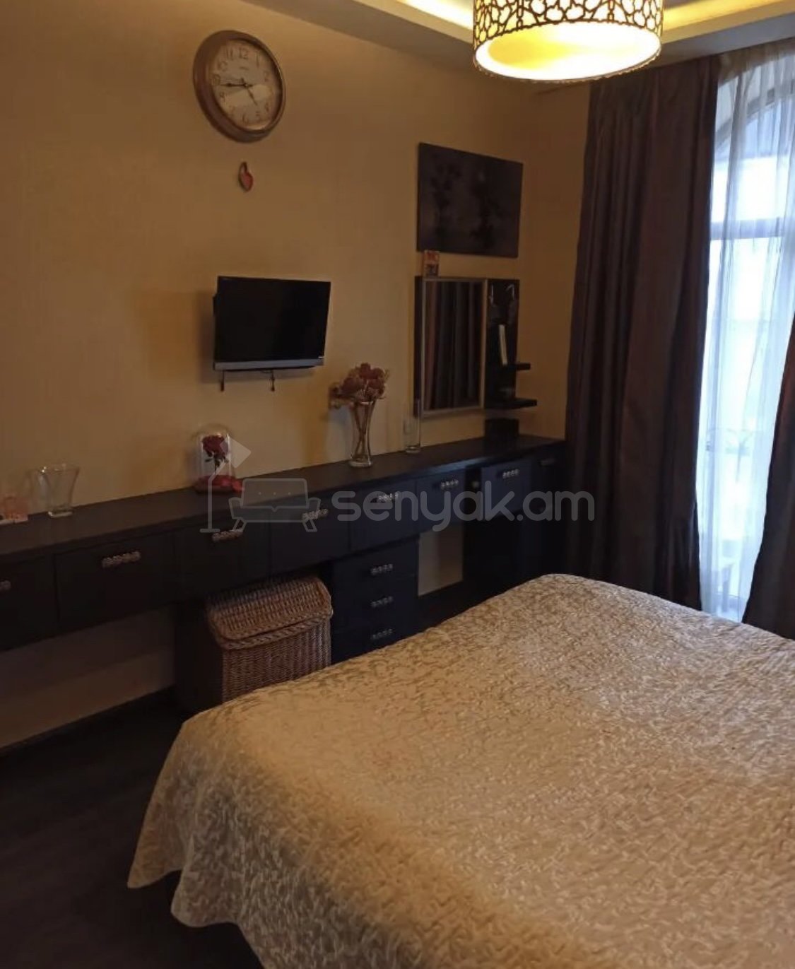 3 Սենյականոց Բնակարան Քարե Շենքում, 90քմ, 5/5 հարկ, Դիզայներական Վերանորոգված