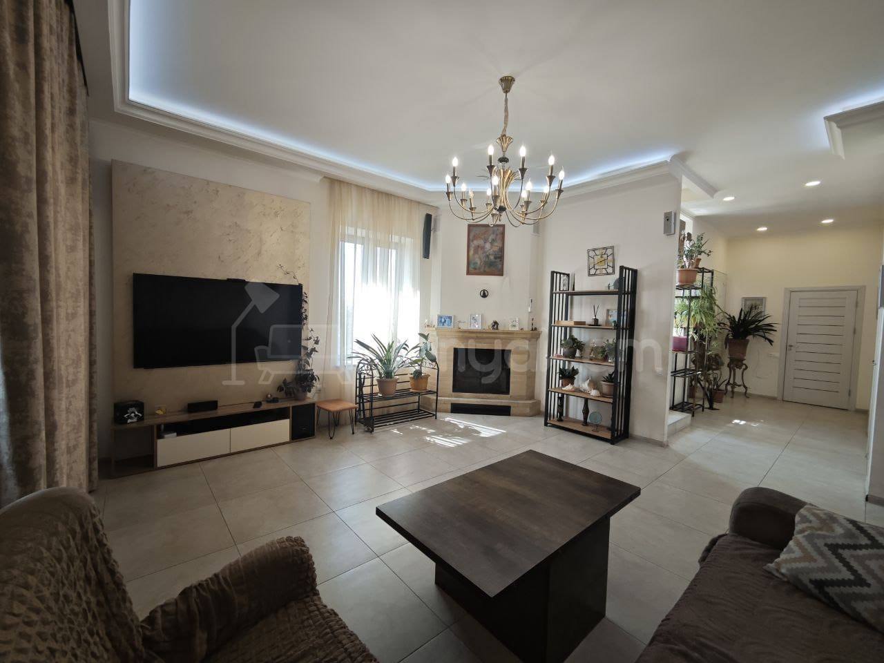 7 Սենյականոց Սեփական Տուն, 262քմ, Կապիտալ Վերանորոգված