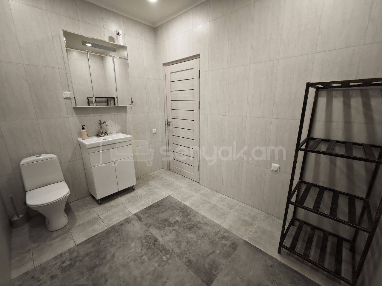 7 Սենյականոց Սեփական Տուն, 262քմ, Կապիտալ Վերանորոգված