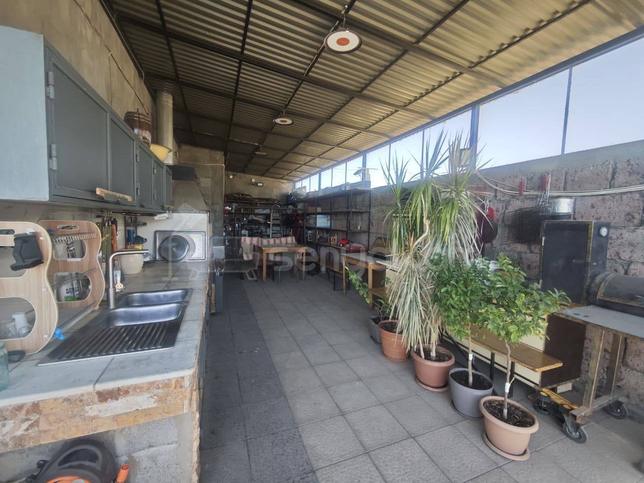 7 Սենյականոց Սեփական Տուն, 262քմ, Կապիտալ Վերանորոգված