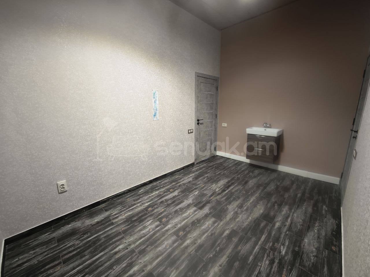 Օֆիսային Տարածք, 50քմ, Կապիտալ Վերանորոգված