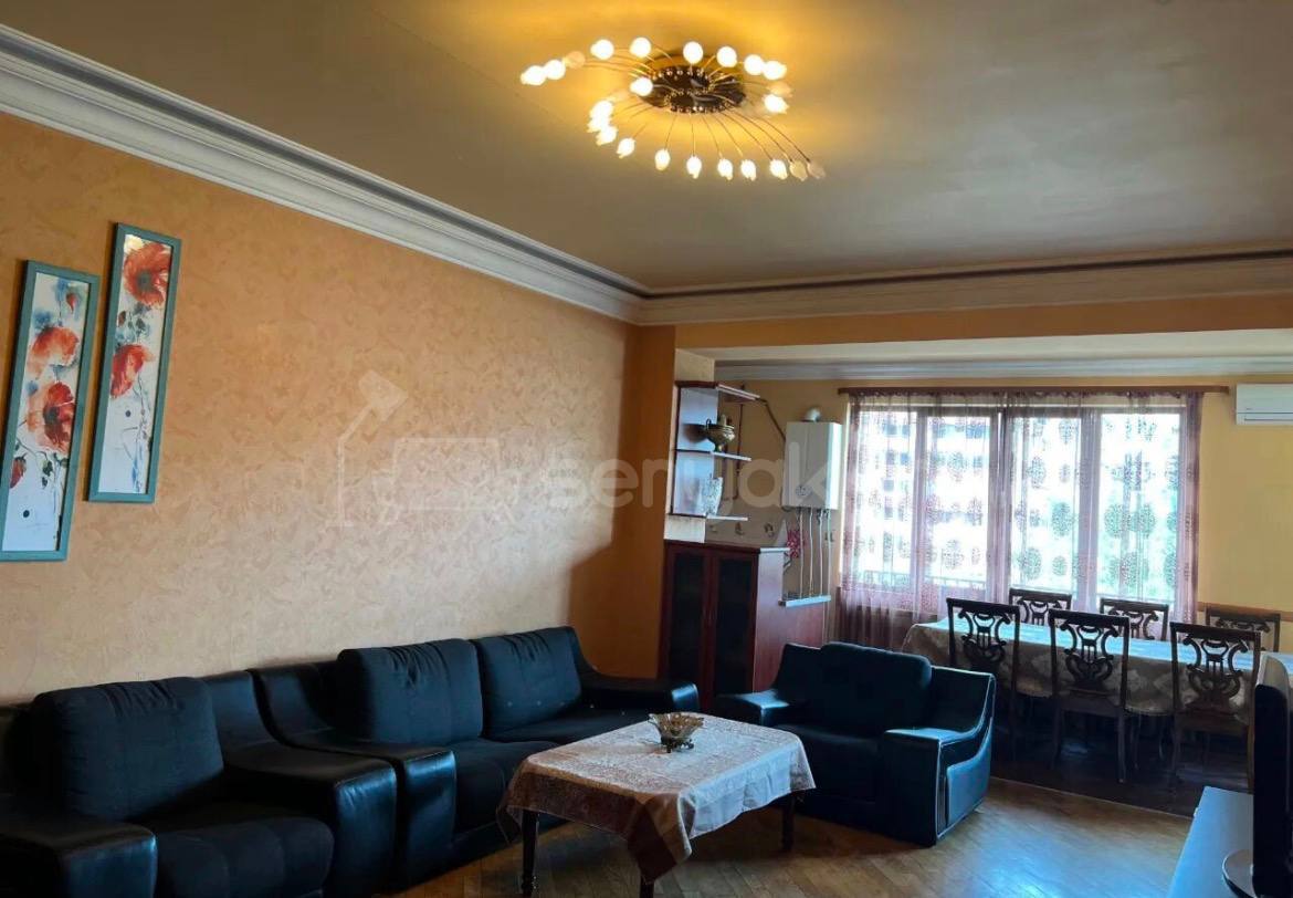 3 Սենյականոց Բնակարան Քարե Շենքում, 85քմ, 5/5 հարկ, Կապիտալ Վերանորոգված, Կահավորված, Արևկող