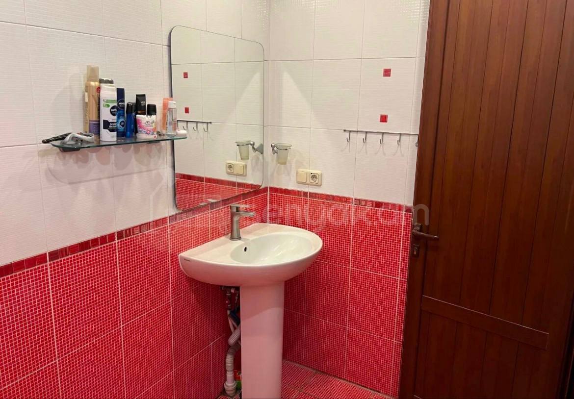 3 Սենյականոց Բնակարան Քարե Շենքում, 85քմ, 5/5 հարկ, Կապիտալ Վերանորոգված, Կահավորված, Արևկող