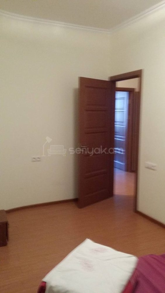 3 Սենյականոց Բնակարան Նորակառույցում, 96քմ, 10/14 հարկ, Կապիտալ Վերանորոգված, Կահավորված, Արևկող