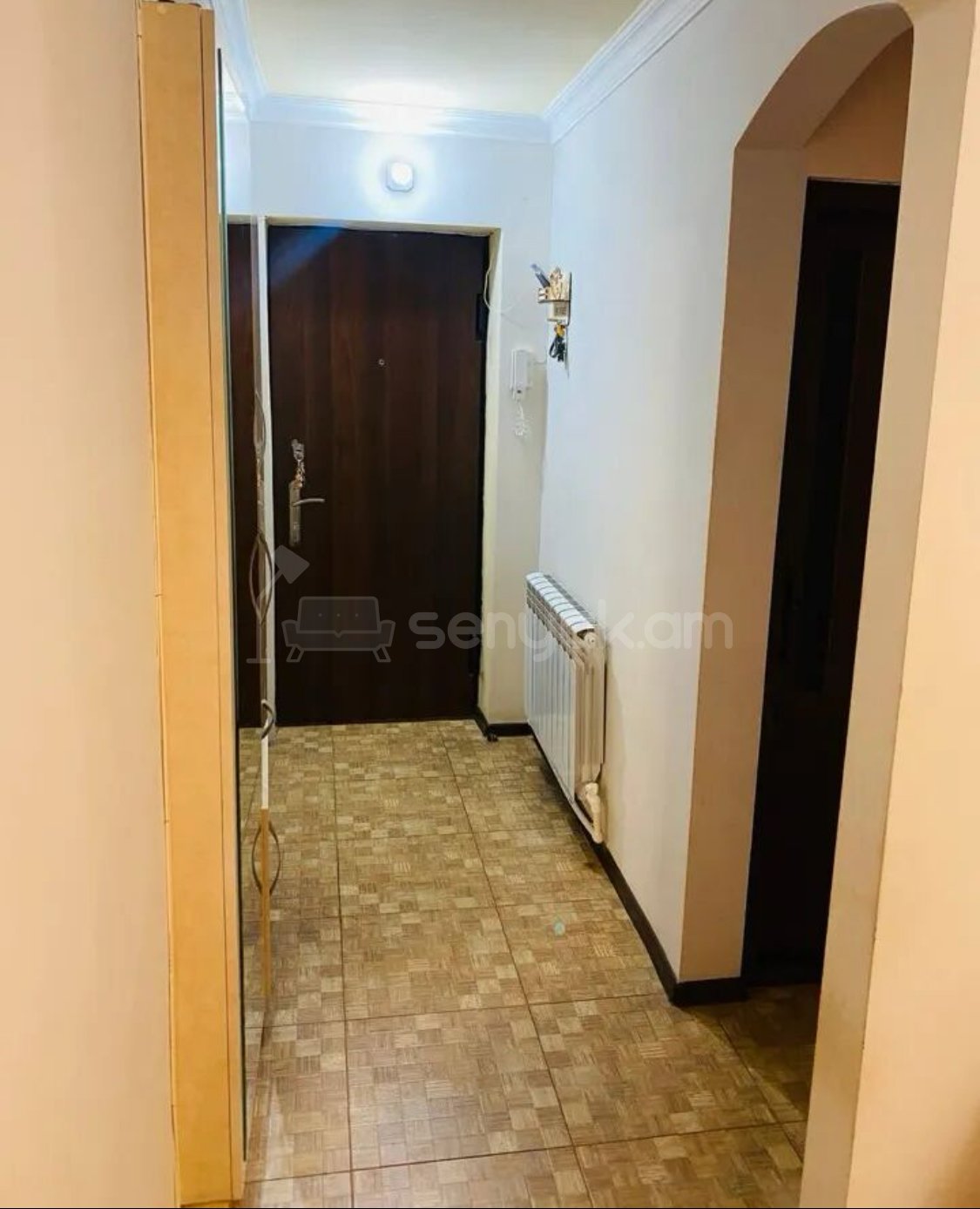 3 Սենյականոց Բնակարան Քարե Շենքում, 75քմ, 5/5 հարկ, Կապիտալ Վերանորոգված