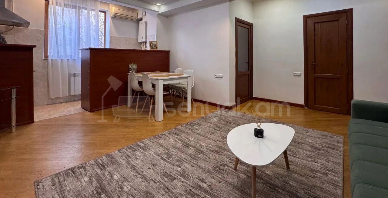 2 Սենյականոց Բնակարան, 45քմ, 2/10 հարկ, Դիզայներական Վերանորոգված, Կահավորված, Արևկող