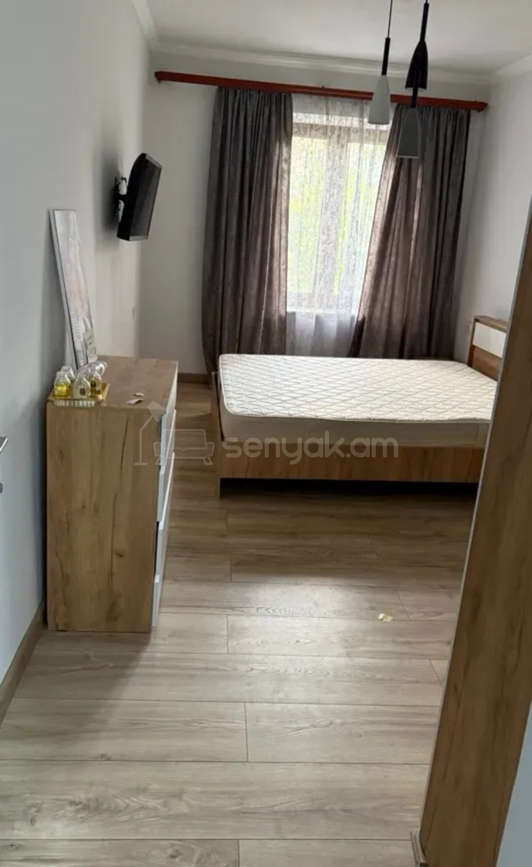 2 Սենյականոց Բնակարան Քարե Շենքում, 60քմ, 3/5 հարկ, Կապիտալ Վերանորոգված, Կահավորված, Արևկող