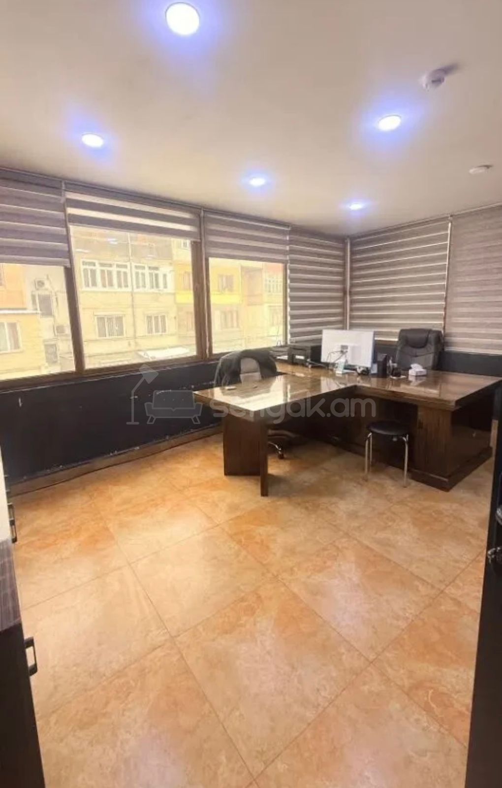 Օֆիսային Տարածք, 200քմ, Կապիտալ Վերանորոգված