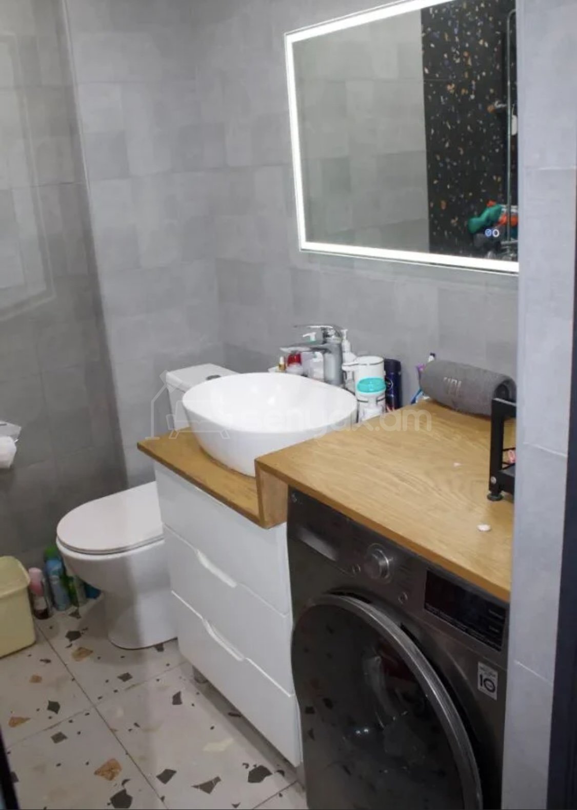 2 Սենյականոց Բնակարան, 43քմ, 3/4 հարկ, Կապիտալ Վերանորոգված