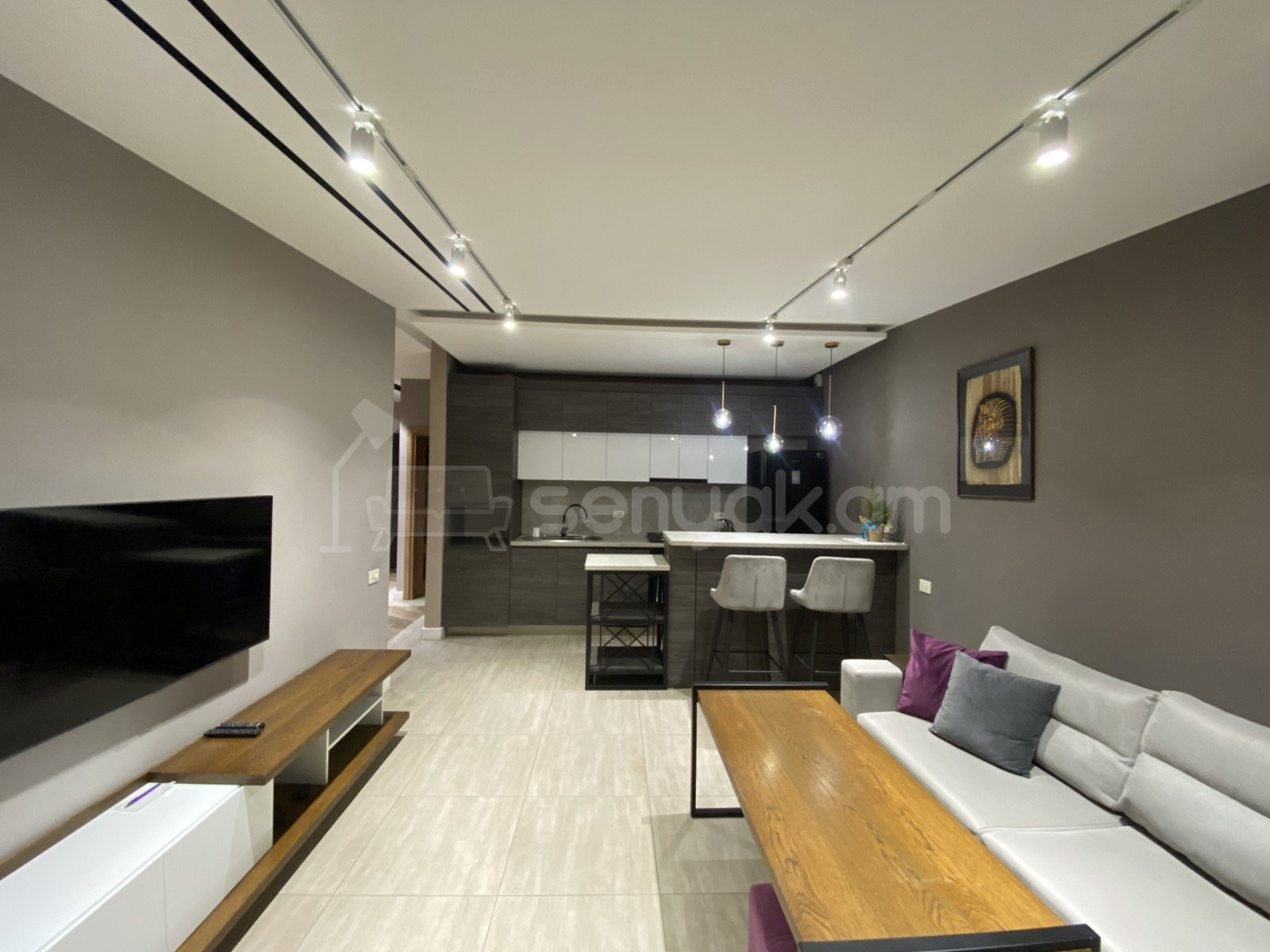 2 Սենյականոց Բնակարան, 55քմ, 4/4 հարկ, Դիզայներական Վերանորոգված, Կահավորված