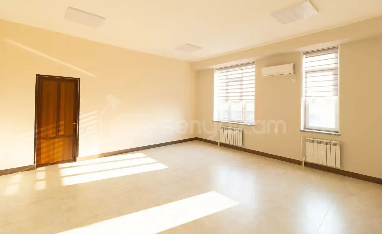 Օֆիսային Տարածք, 207քմ, Կապիտալ Վերանորոգված