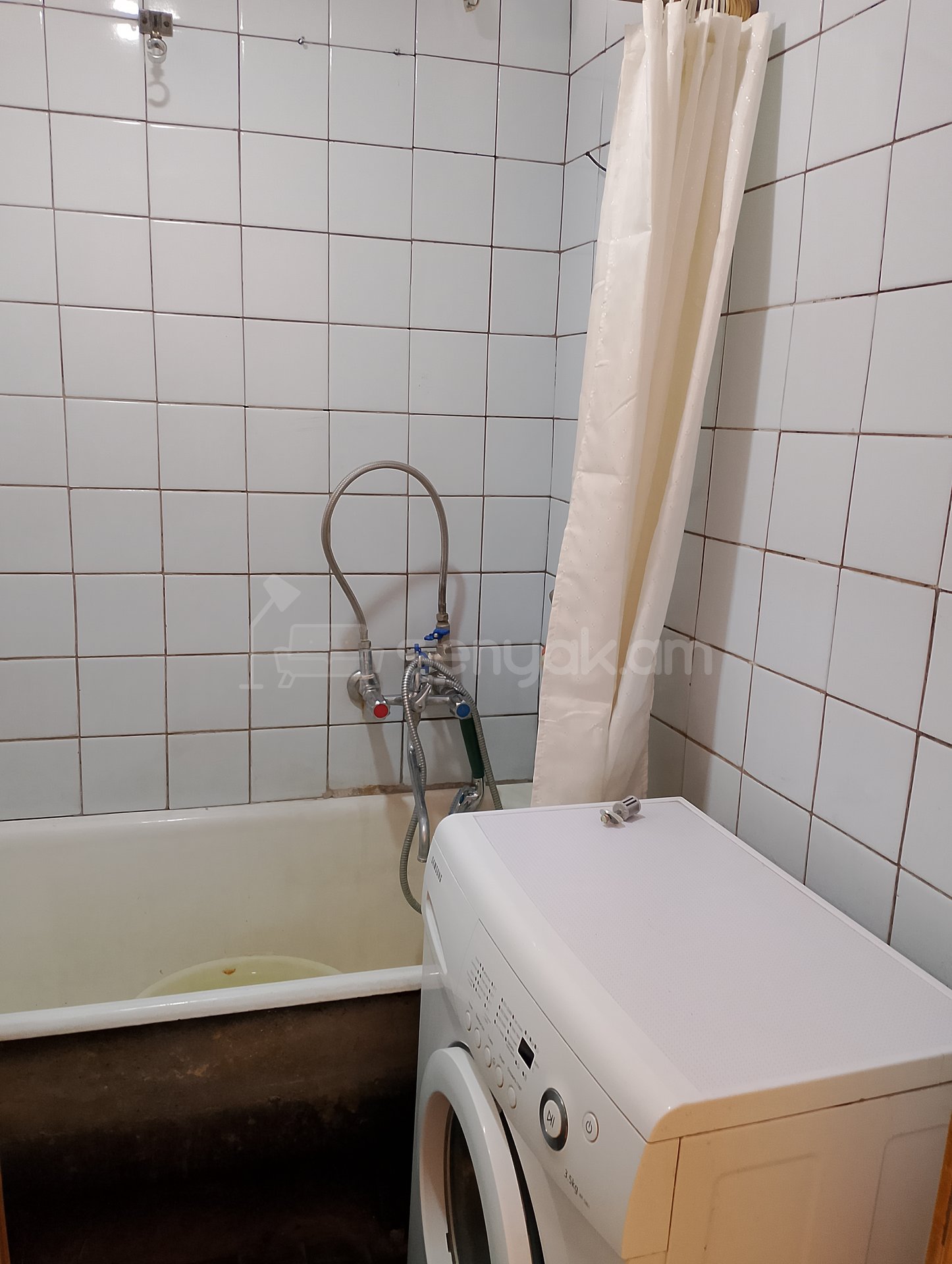 2 Սենյականոց Բնակարան Քարե Շենքում, 65քմ, 2/5 հարկ, Կոսմետիկ Վերանորոգված, Կահավորված, Արևկող