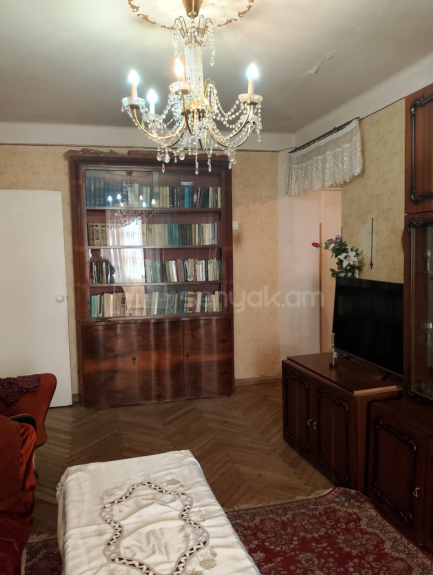 2 Սենյականոց Բնակարան Քարե Շենքում, 65քմ, 2/5 հարկ, Կոսմետիկ Վերանորոգված, Կահավորված, Արևկող