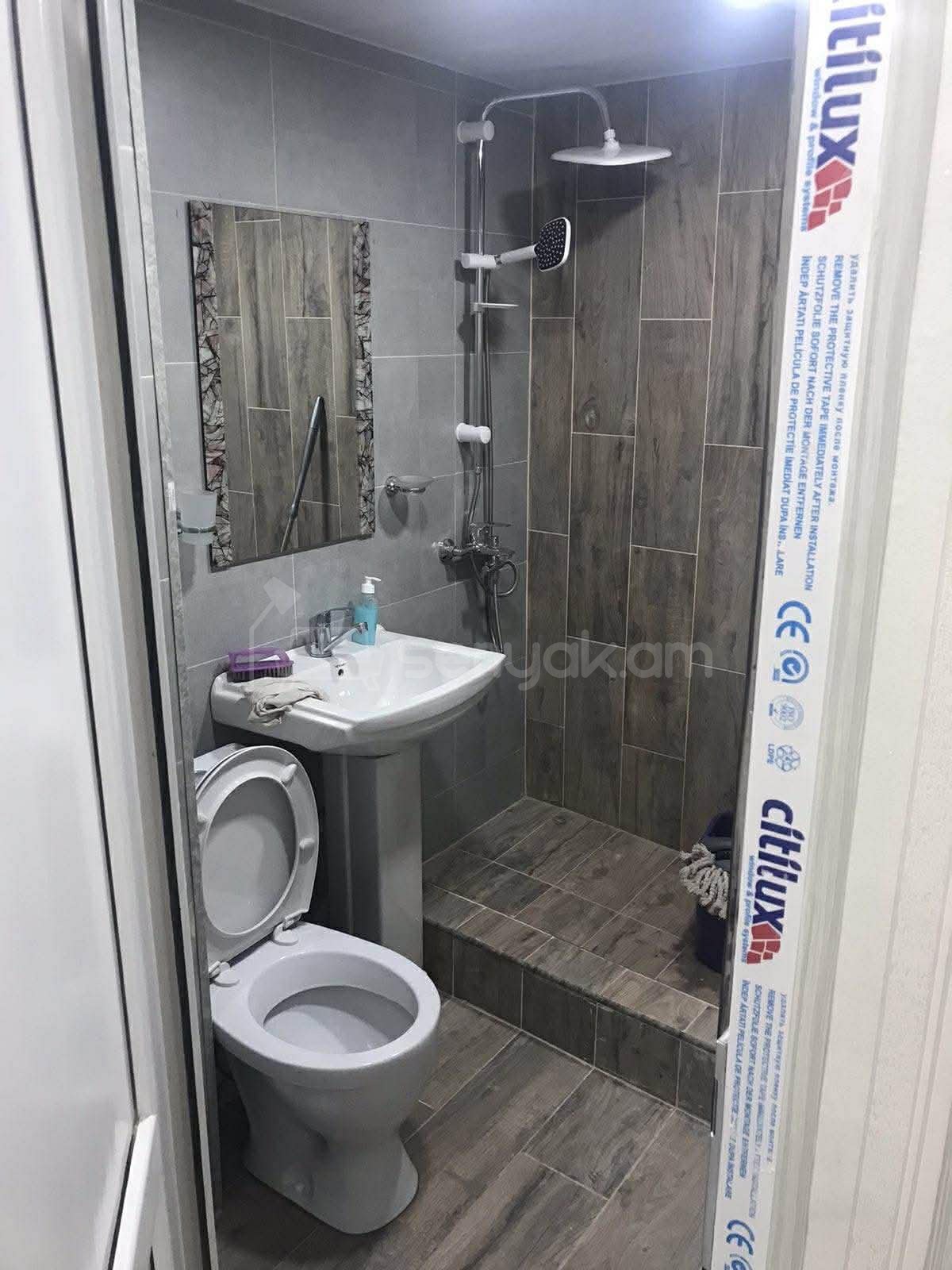 2 Սենյականոց Բնակարան, 50քմ, 7/9 հարկ, Նորմալ Վիճակում, Կահավորված