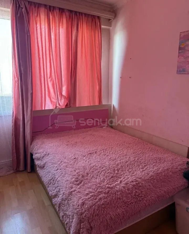 3 Սենյականոց Բնակարան Քարե Շենքում, 85քմ, 3/5 հարկ, Կոսմետիկ Վերանորոգված, Կահավորված, Արևկող