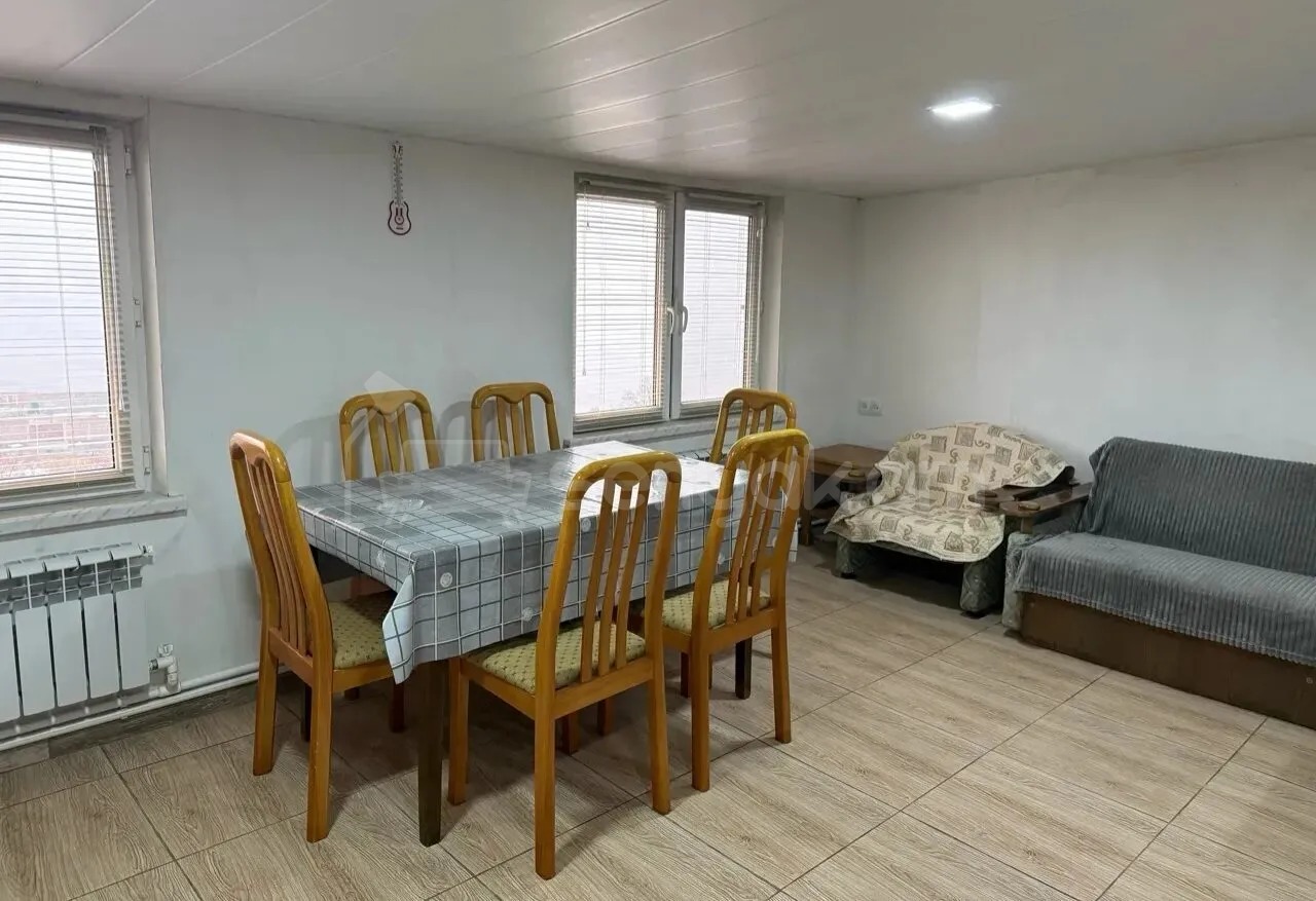 3 Սենյականոց Բնակարան, 90քմ, 9/9 հարկ, Կապիտալ Վերանորոգված, Կահավորված, Արևկող