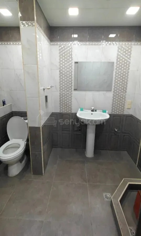 3 Սենյականոց Բնակարան, 90քմ, 9/9 հարկ, Կապիտալ Վերանորոգված, Կահավորված, Արևկող