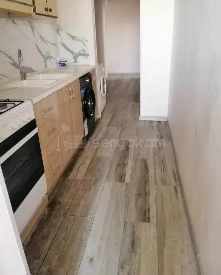 2 Սենյականոց Բնակարան Քարե Շենքում, 68քմ, 5/5 հարկ, Կապիտալ Վերանորոգված, Կահավորված