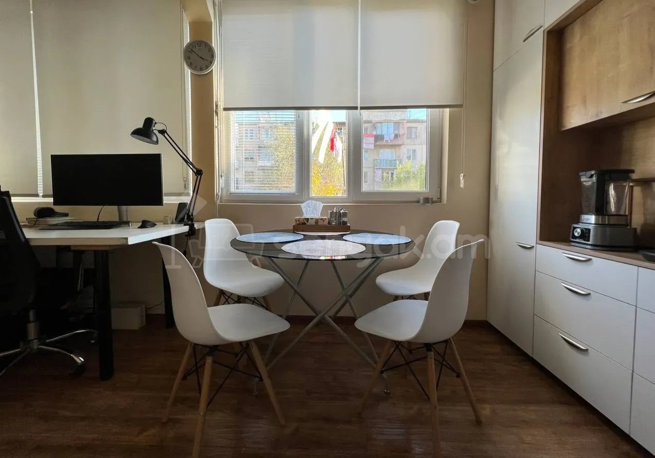 3 Սենյականոց Բնակարան, 76քմ, 2/5 հարկ, Կապիտալ Վերանորոգված, Կահավորված