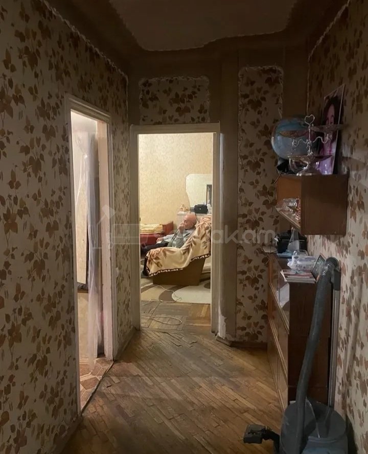 2 Սենյականոց Բնակարան, 71քմ, 11/14 հարկ, Պետական Վիճակում