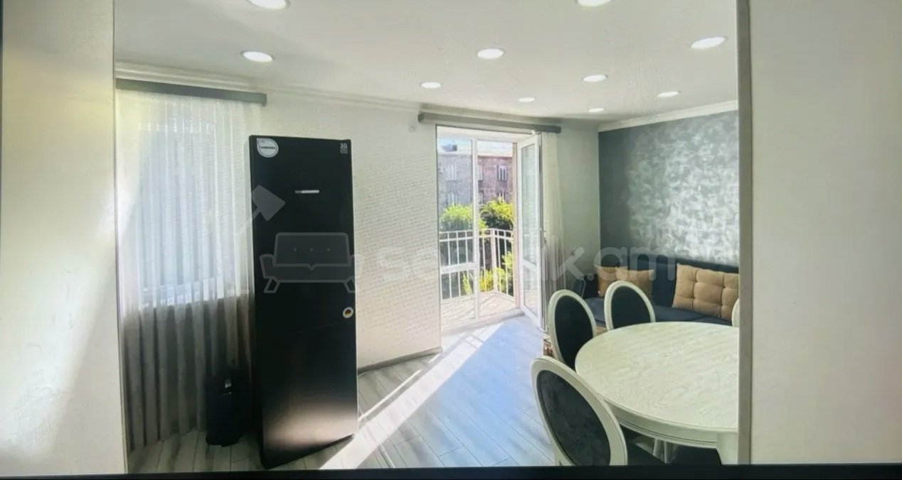 1 Սենյականոց Բնակարան Քարե Շենքում, 33քմ, 5/5 հարկ, Կոսմետիկ Վերանորոգված