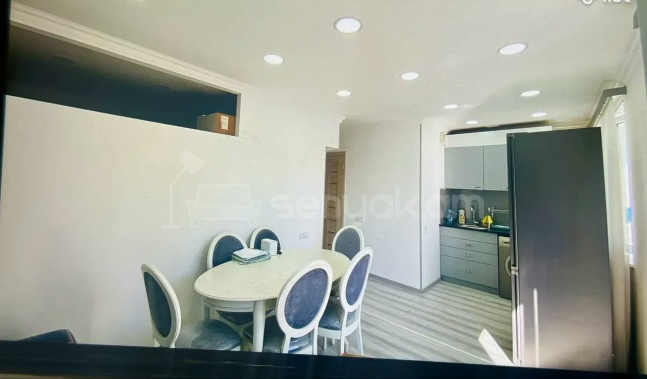 1 Սենյականոց Բնակարան Քարե Շենքում, 33քմ, 5/5 հարկ, Կոսմետիկ Վերանորոգված