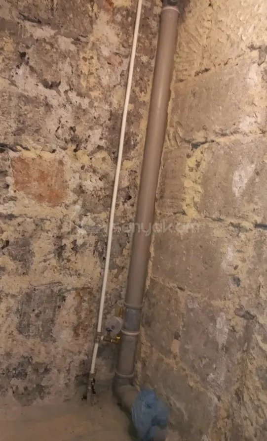 1 Սենյականոց Բնակարան Քարե Շենքում, 47քմ, 3/5 հարկ, Զրոյական Վիճակում