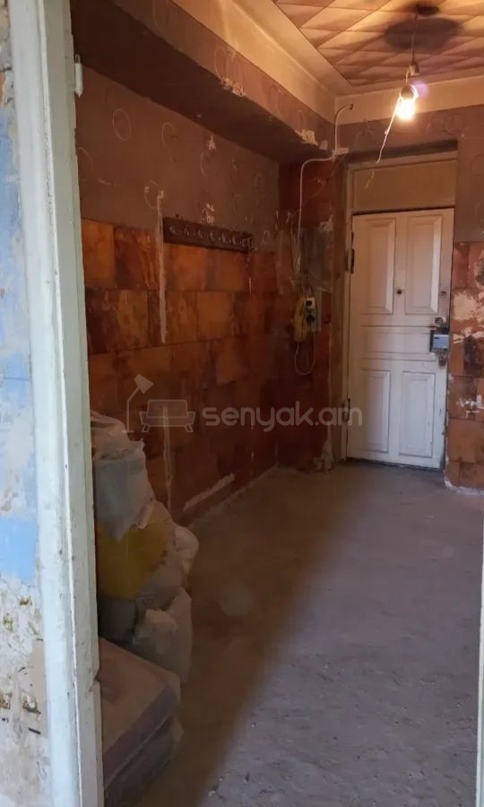 1 Սենյականոց Բնակարան Քարե Շենքում, 47քմ, 3/5 հարկ, Զրոյական Վիճակում