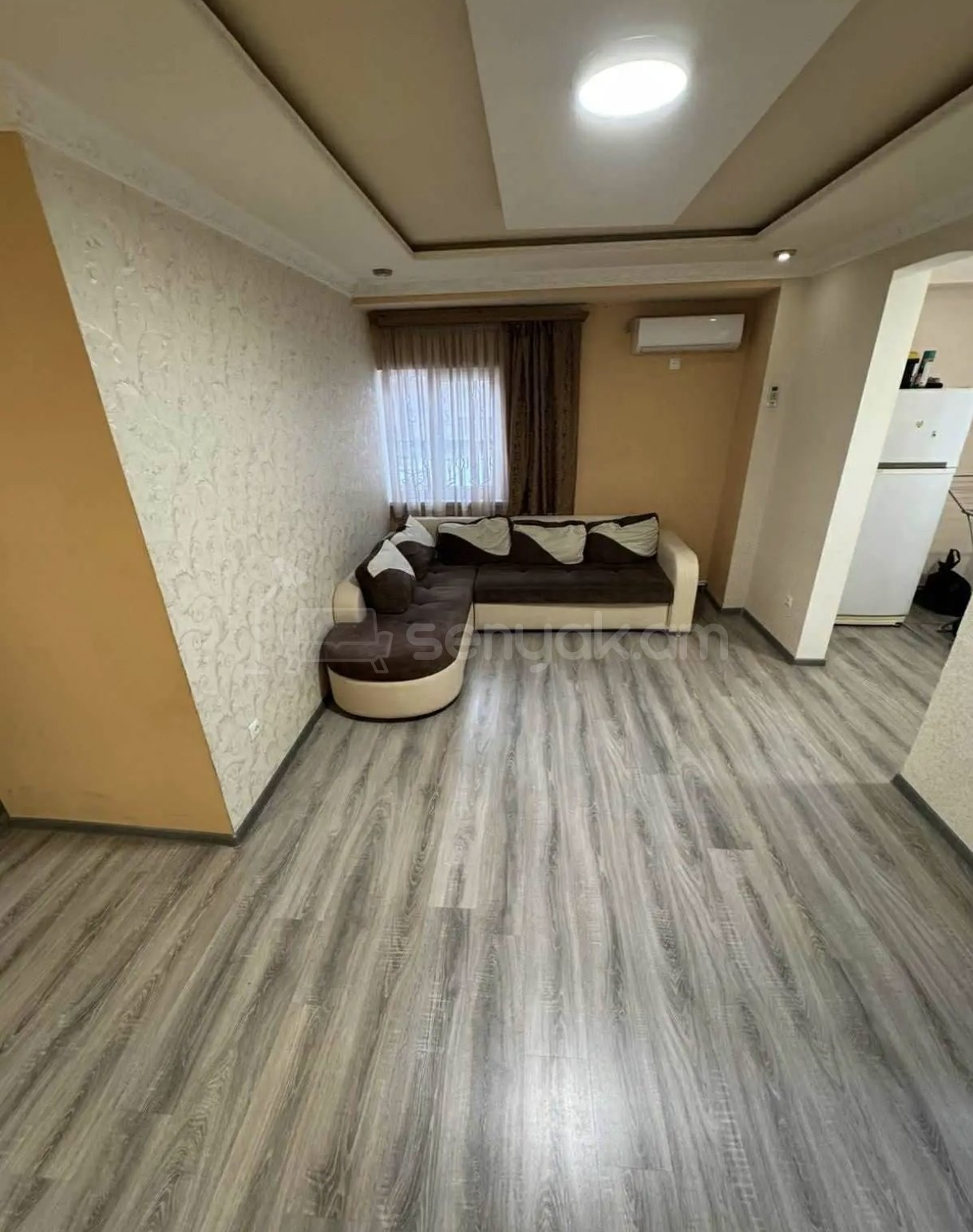 2 Սենյականոց Բնակարան Քարե Շենքում, 70քմ, 3/9 հարկ, Կապիտալ Վերանորոգված, Կահավորված, Արևկող