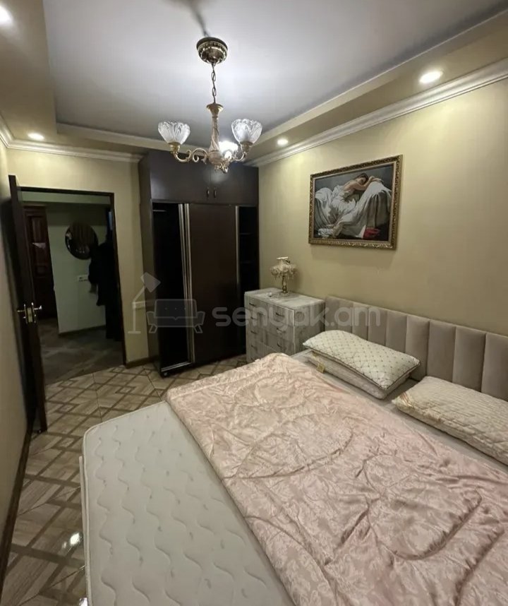 2 Սենյականոց Բնակարան Քարե Շենքում, 64քմ, 3/5 հարկ, Կապիտալ Վերանորոգված, Կահավորված, Արևկող