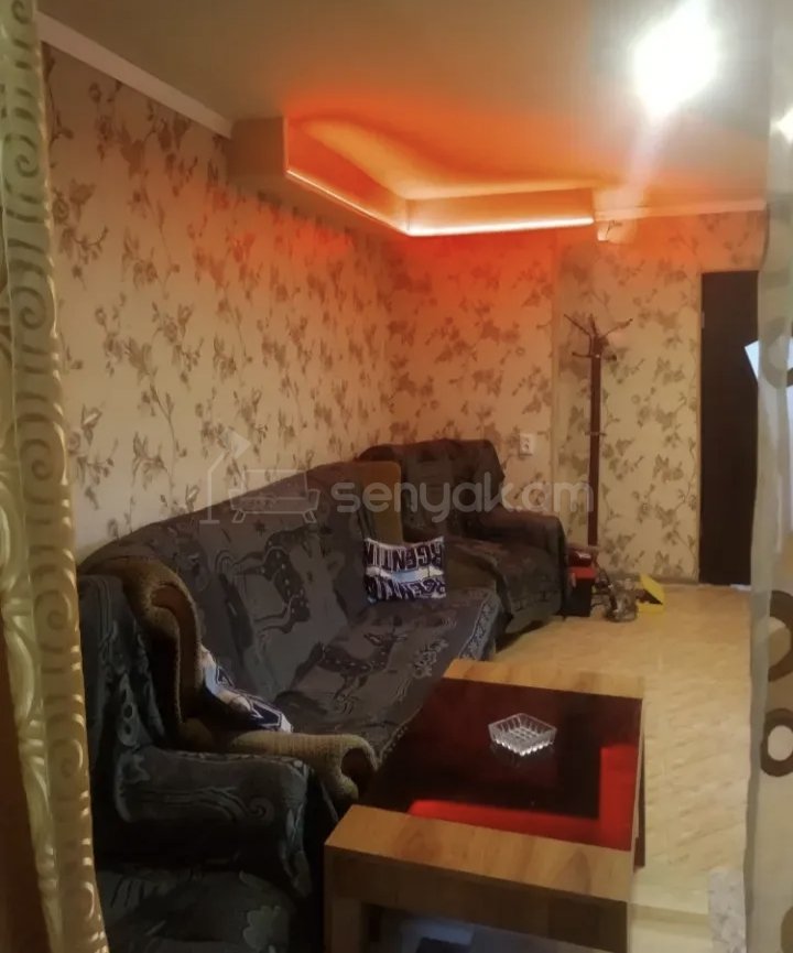 2 Սենյականոց Բնակարան Քարե Շենքում, 45քմ, 1/1 հարկ, Նորմալ Վիճակում, Կահավորված