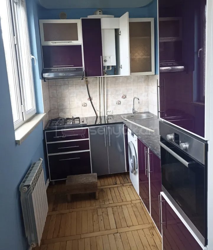 2 Սենյականոց Բնակարան Քարե Շենքում, 64քմ, 2/9 հարկ, Նորմալ Վիճակում, Կահավորված