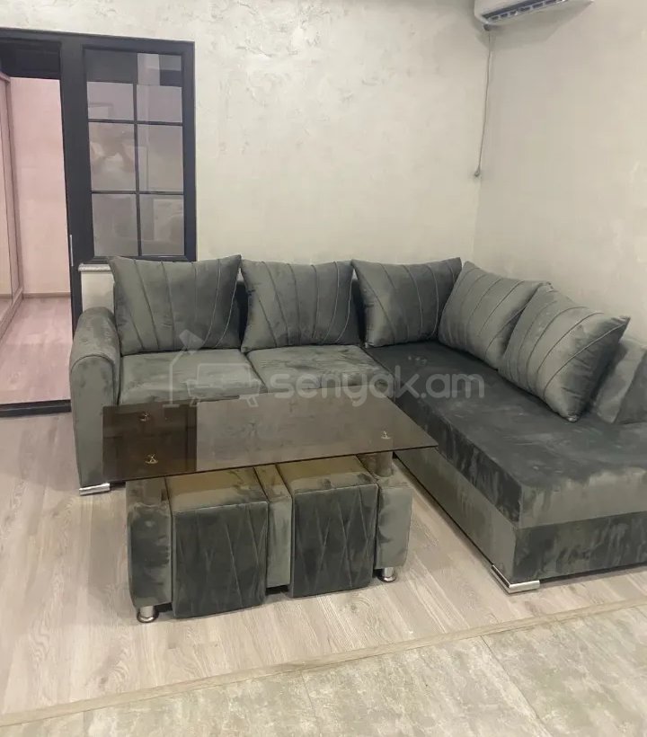 2 Սենյականոց Բնակարան Քարե Շենքում, 52քմ, 2/2 հարկ, Կապիտալ Վերանորոգված, Կահավորված