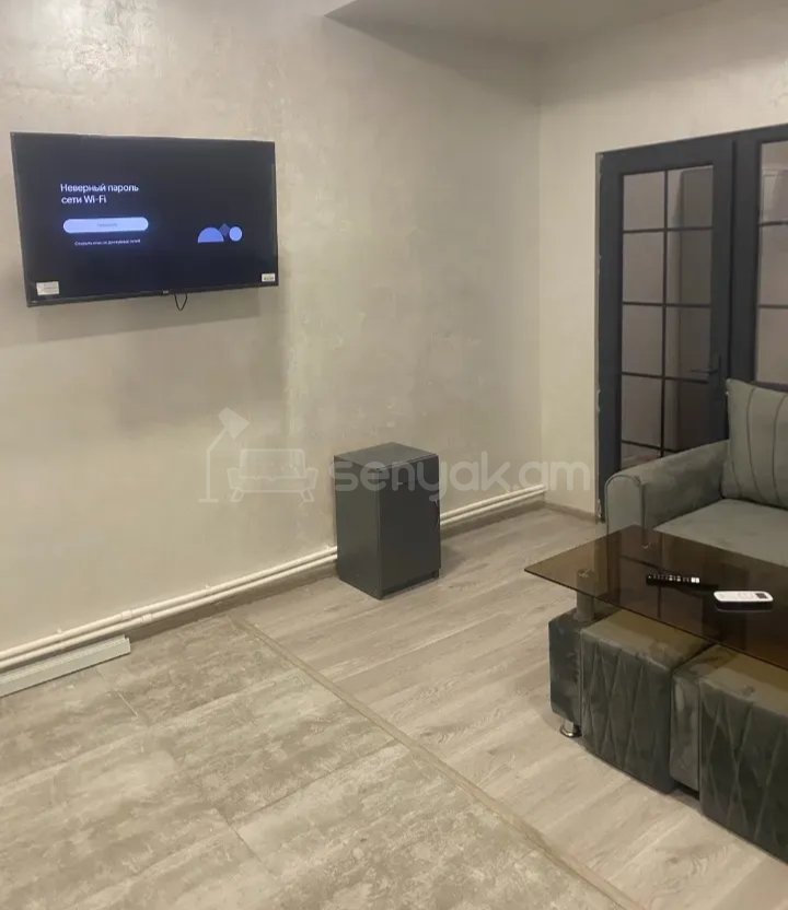 2 Սենյականոց Բնակարան Քարե Շենքում, 52քմ, 2/2 հարկ, Կապիտալ Վերանորոգված, Կահավորված