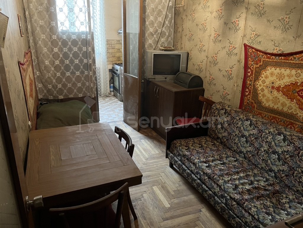 2 Սենյականոց Բնակարան, 63քմ, 3/9 հարկ, Նորմալ Վիճակում, Կահավորված, Արևկող